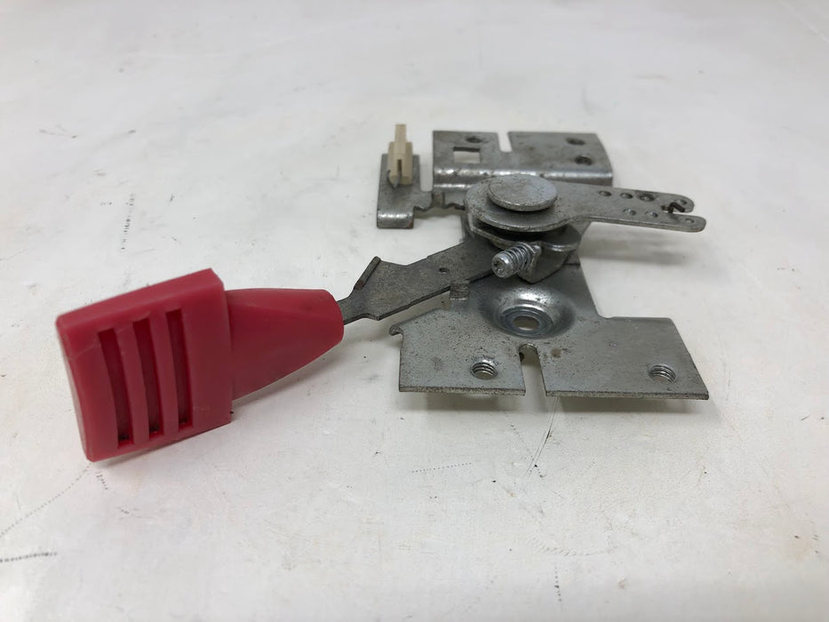 34677 Tecumseh Control Bracket