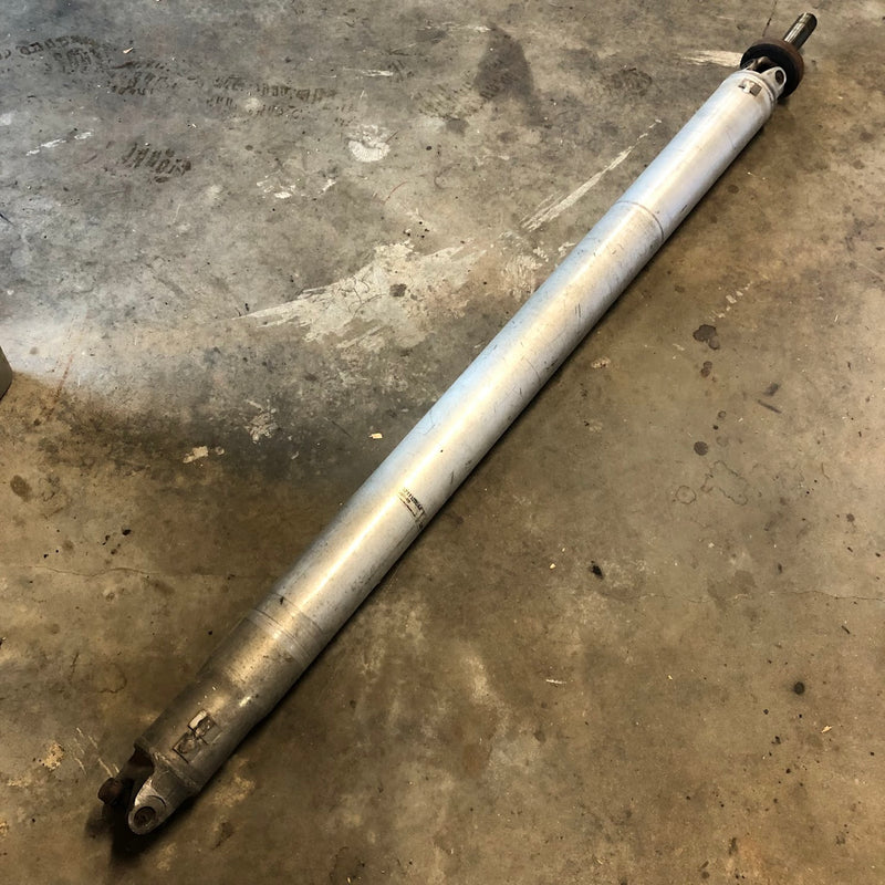 52111200AA Dodge Dakota OEM 68.25" Complete Aluminum Rear Drive Shaft Assembly