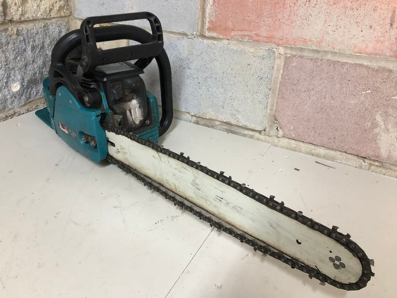 DCS520 Makita 18" Chainsaw (Used)