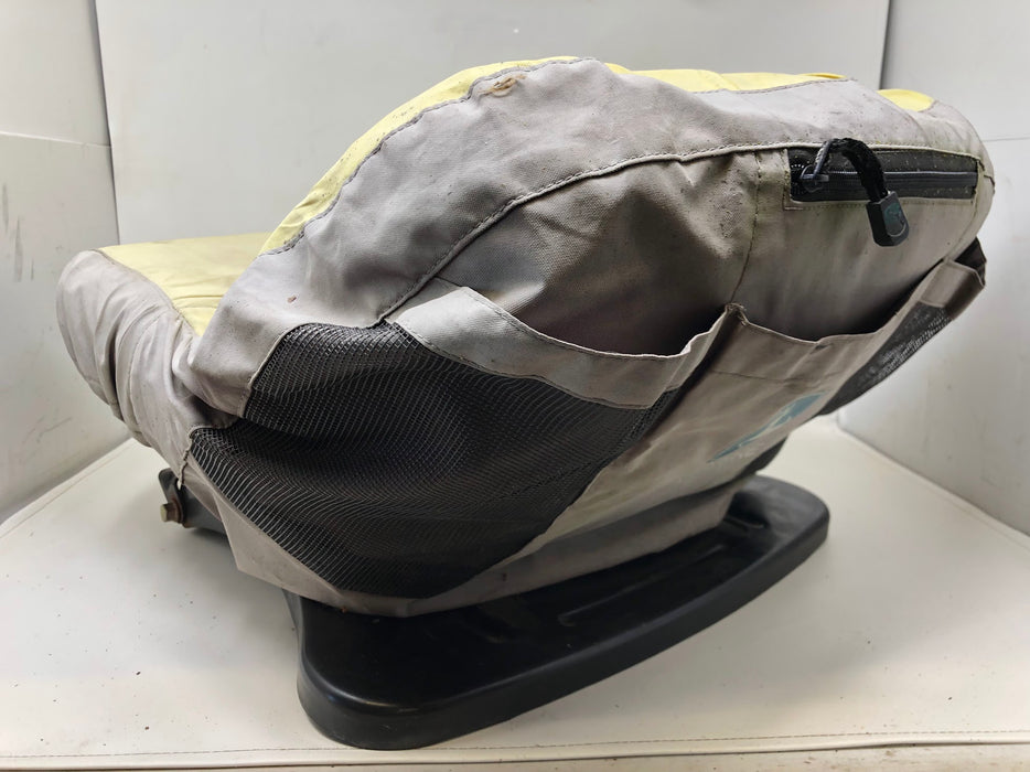 AUC13381 John Deere Seat Assembly + Support & Cover