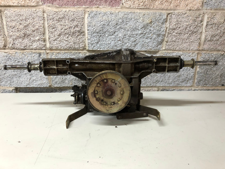 AM131576 John Deere Transmission