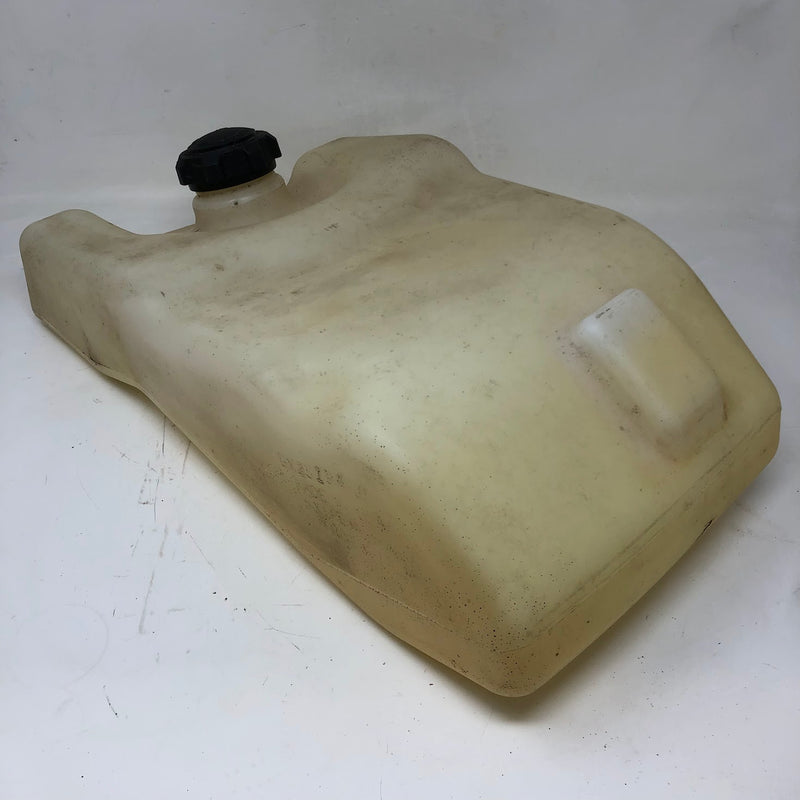GY21893 John Deere Fuel Tank