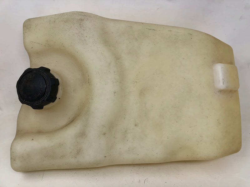 GY21893 John Deere Fuel Tank