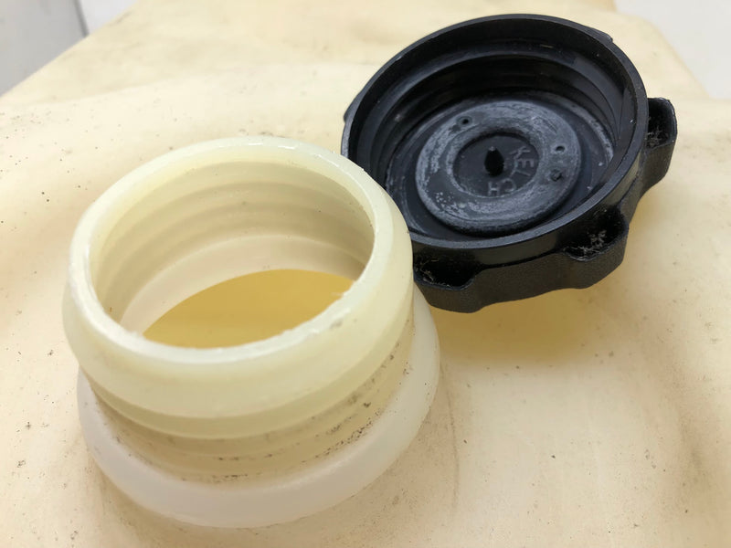 GY21893 John Deere Fuel Tank