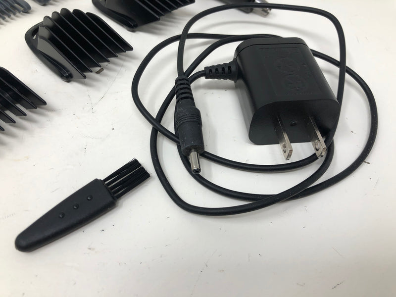 MG3750 Philips Norelco Multigroom All-in-One Hair Trimmer Series 3000 - 13pc