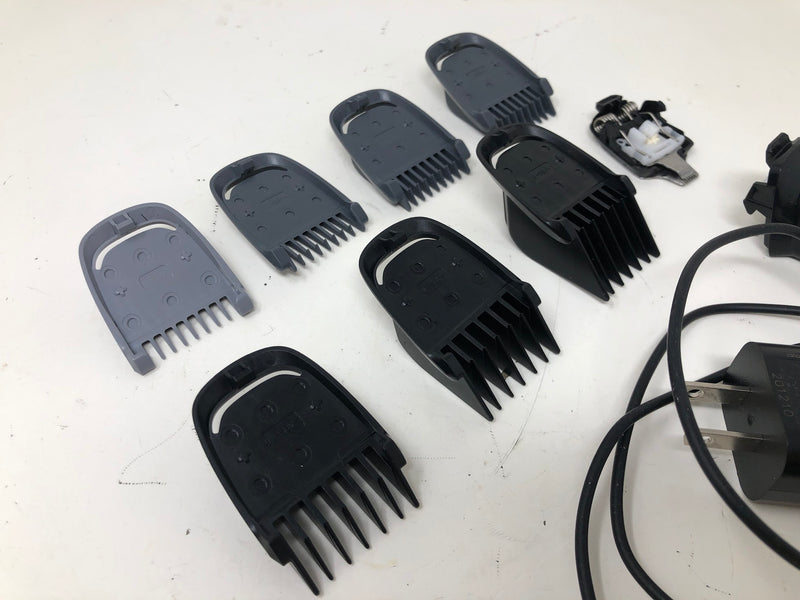 MG3750 Philips Norelco Multigroom All-in-One Hair Trimmer Series 3000 - 13pc