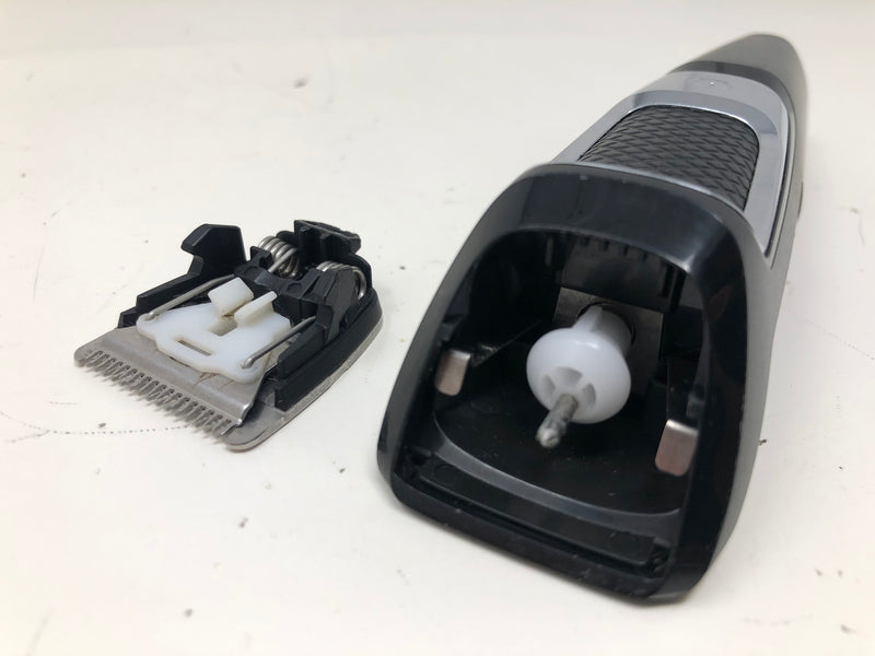 MG3750 Philips Norelco Multigroom All-in-One Hair Trimmer Series 3000 - 13pc
