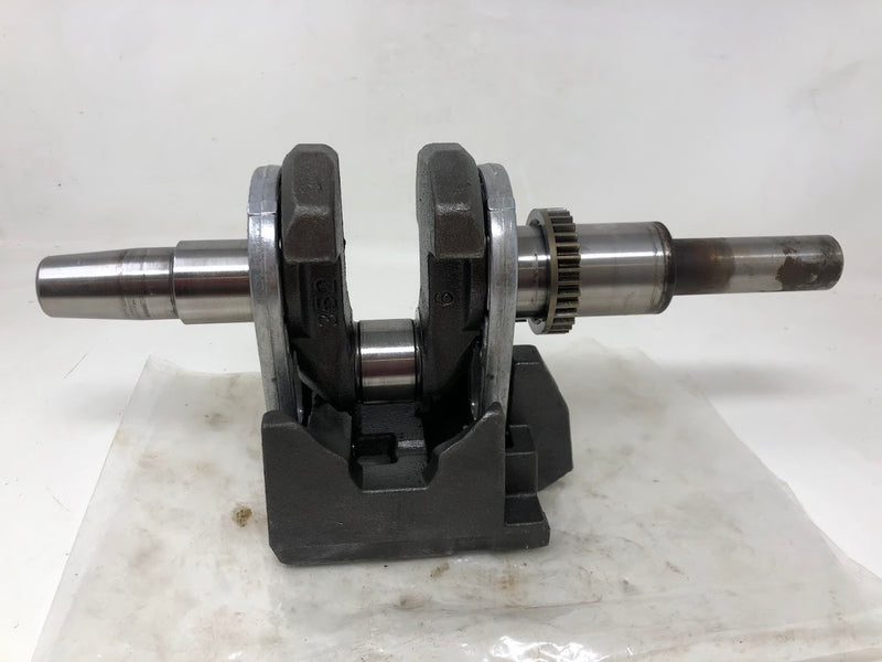 697127 Briggs & Stratton Crankshaft + Counterweight.