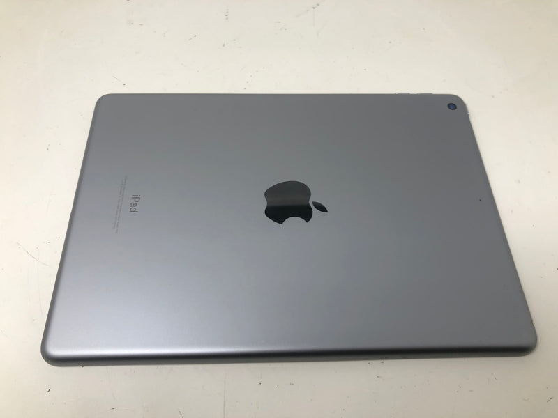 A1893 Apple iPad - 6th Gen - 32GB - 9.7" - Silver - iOS 17.7.10 + Case
