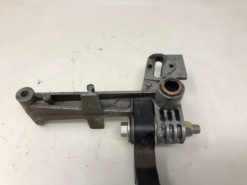 136-5570-05 Toro Control Arm + Actuator Arm Assembly.