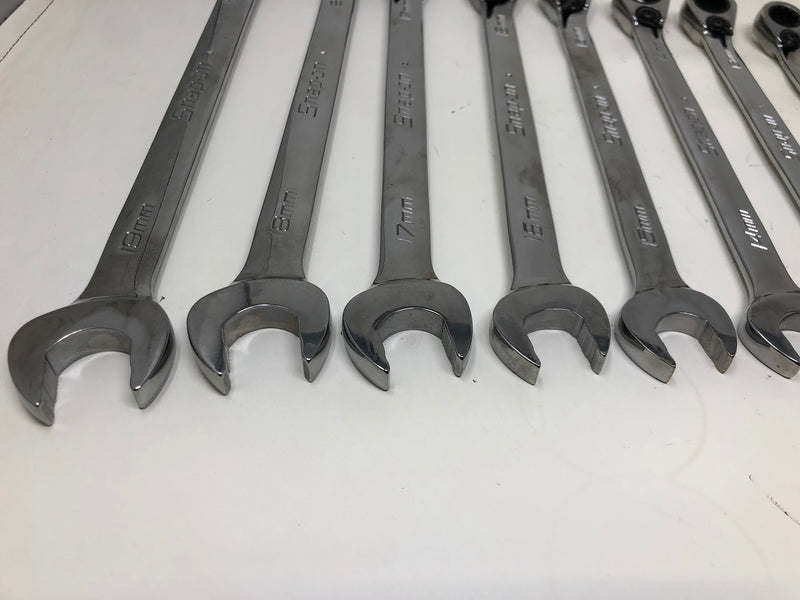 SOEXRM710 Snap-On Metric Wrench Set - Ratcheting - Reversible - 19mm-8mm - 12pc