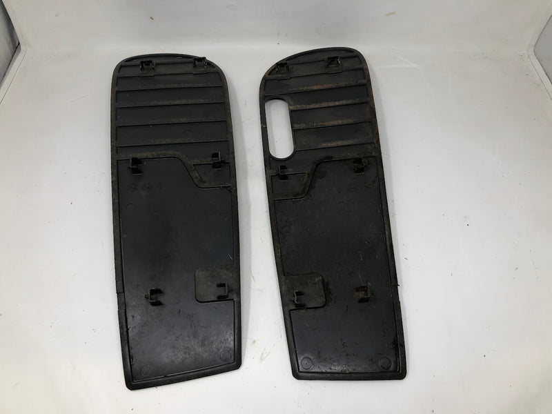 YTH20K46 Husqvarna LH & RH Foot Pads