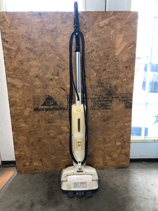 SV-60 Haan Steam Vacuum with Pads