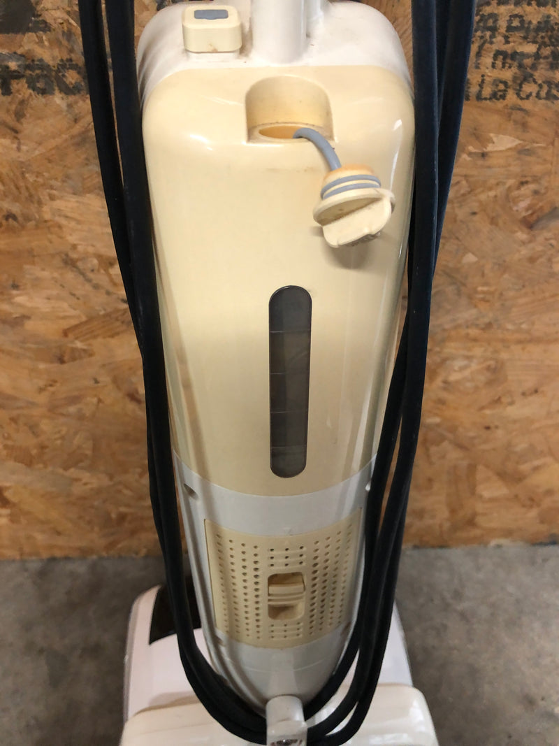 SV-60 Haan Steam Vacuum with Pads