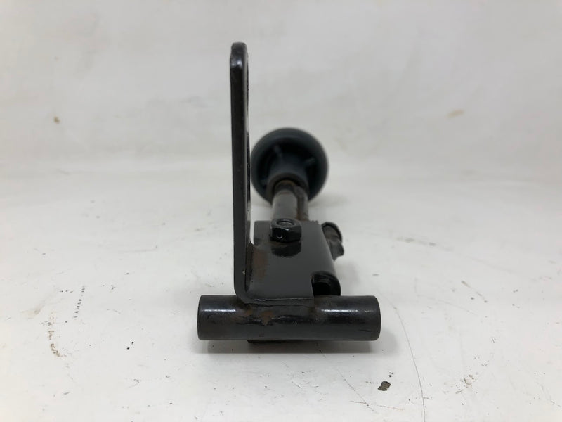 02444800 Ariens Rod + Knob