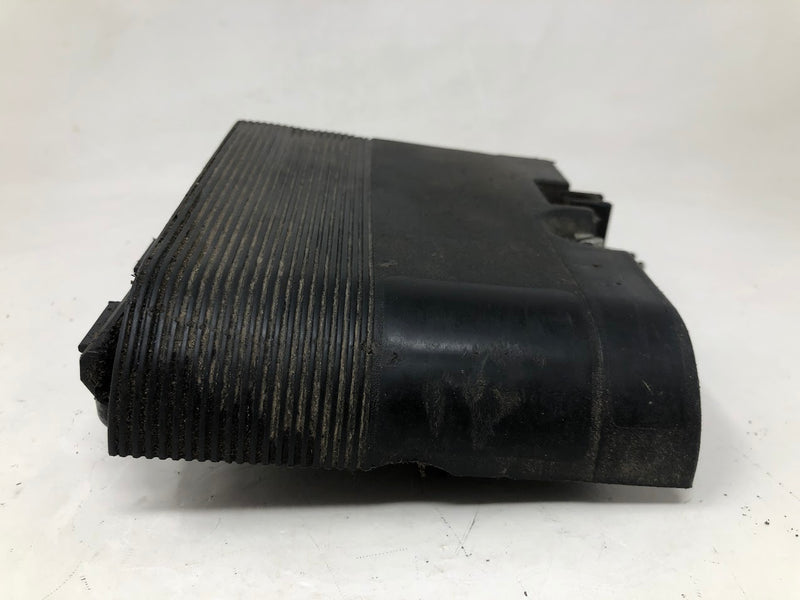 692298 Briggs & Stratton Air Cleaner Cover + Primer Base