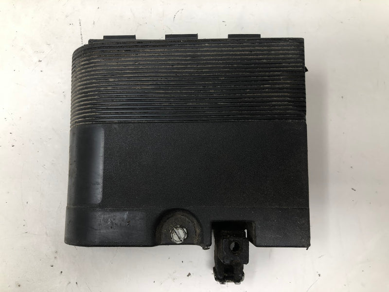 692298 Briggs & Stratton Air Cleaner Cover + Primer Base