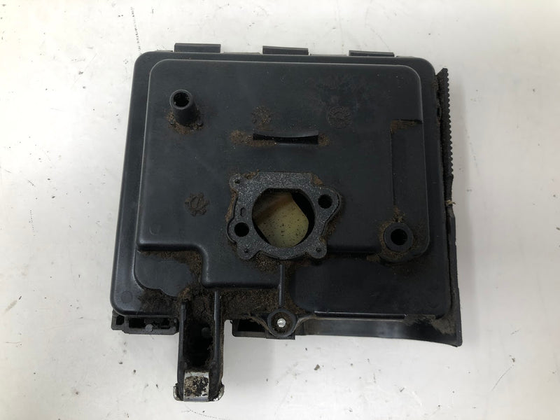 692298 Briggs & Stratton Air Cleaner Cover + Primer Base