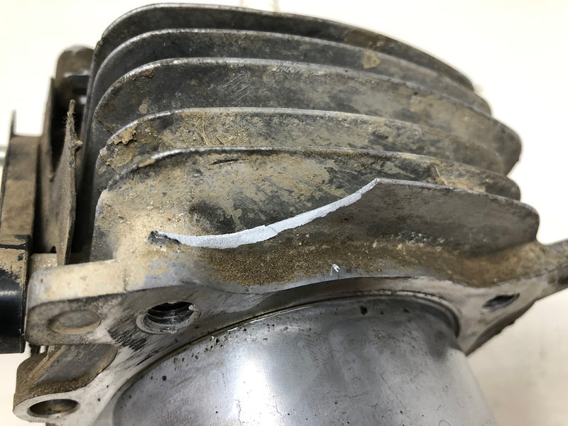 12100-Z9M-000 Honda Cylinder