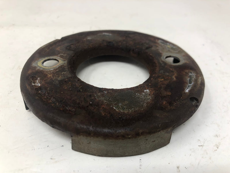 692527 Briggs & Stratton Rotating Screen + Fan Retainer