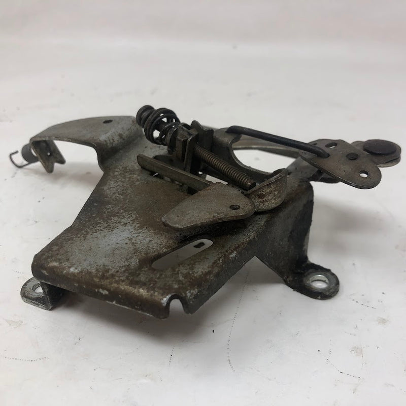 691366 Briggs & Stratton Control Bracket