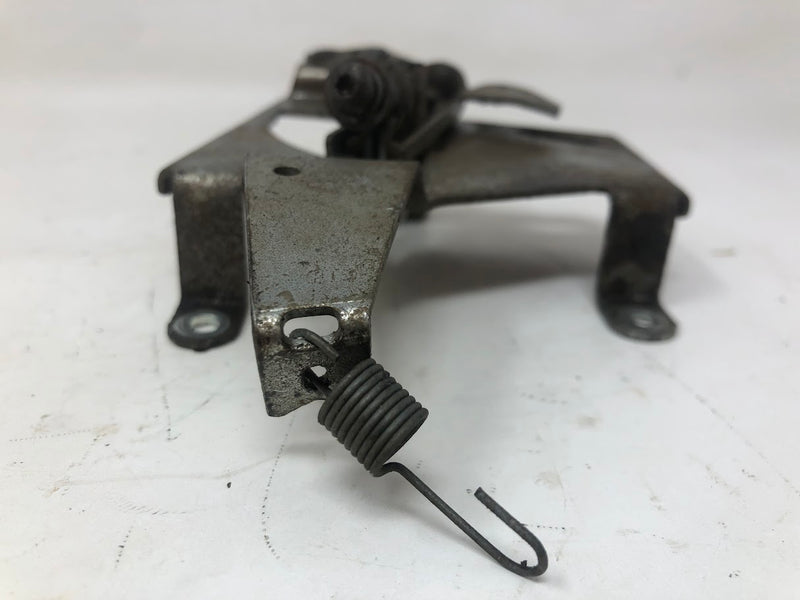 691366 Briggs & Stratton Control Bracket