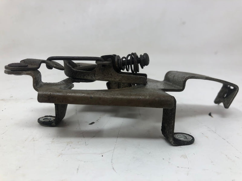 691366 Briggs & Stratton Control Bracket