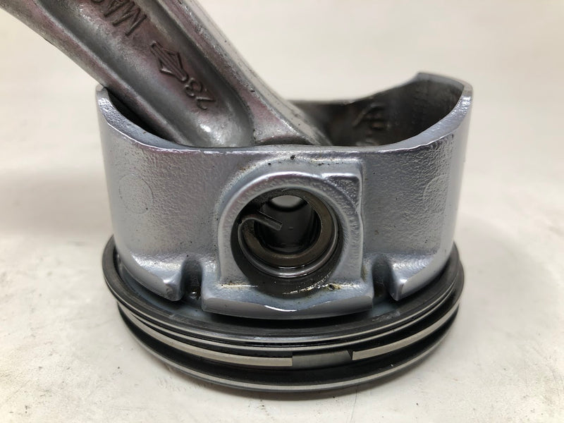 795429 Briggs & Stratton Piston Assembly + Connecting Rod