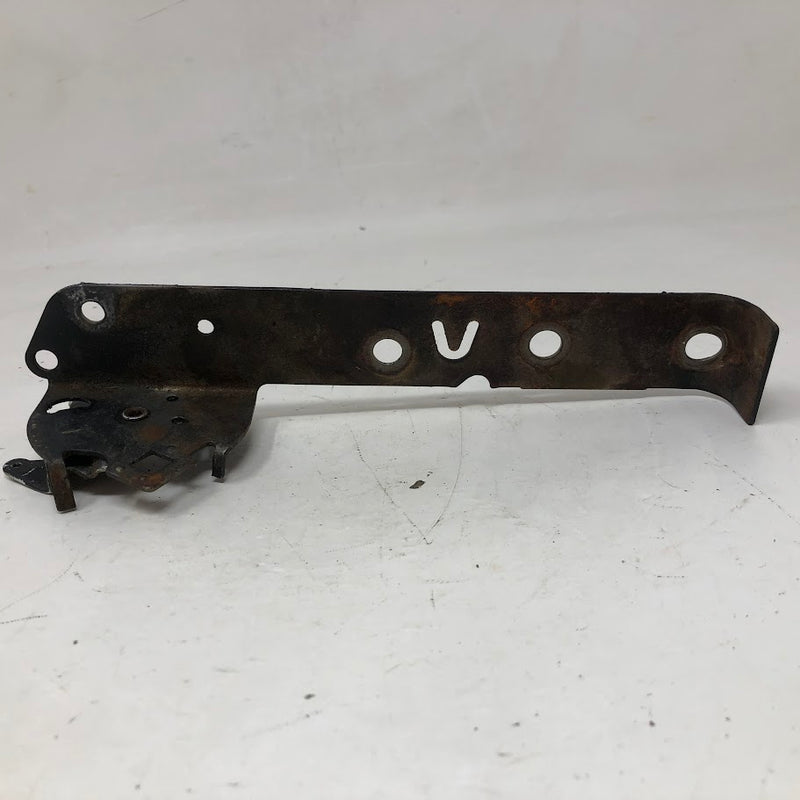 691446 Briggs & Stratton Control Bracket