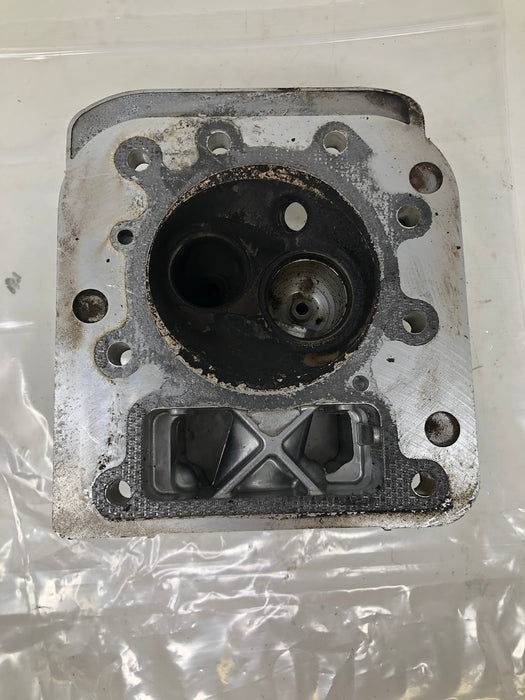 591750 Briggs & Stratton Cylinder Head & Rocker Cover