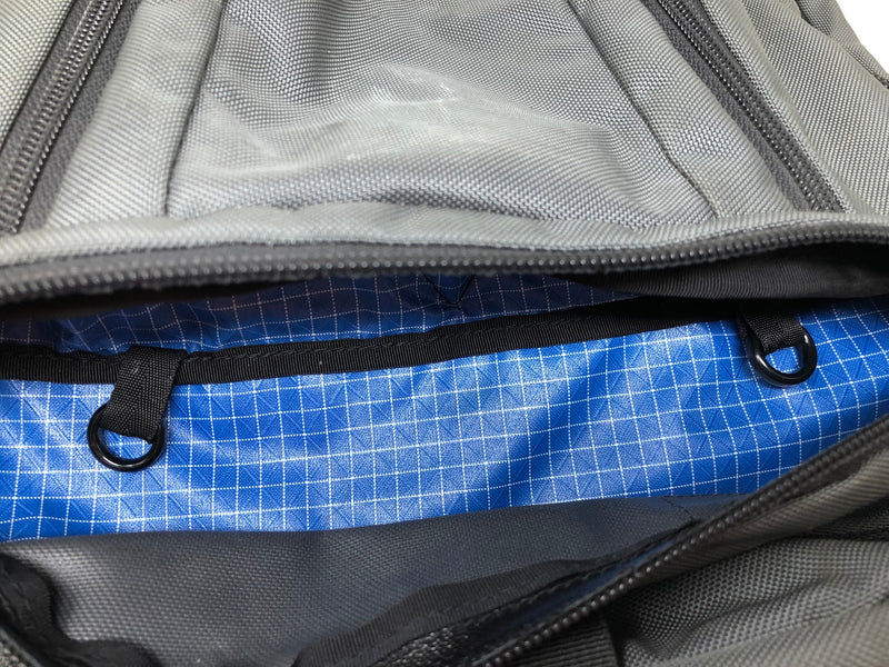 Tom Bihn Synik 22 with Internal Frame & Accessories - Nebulous Grey / Island Blue