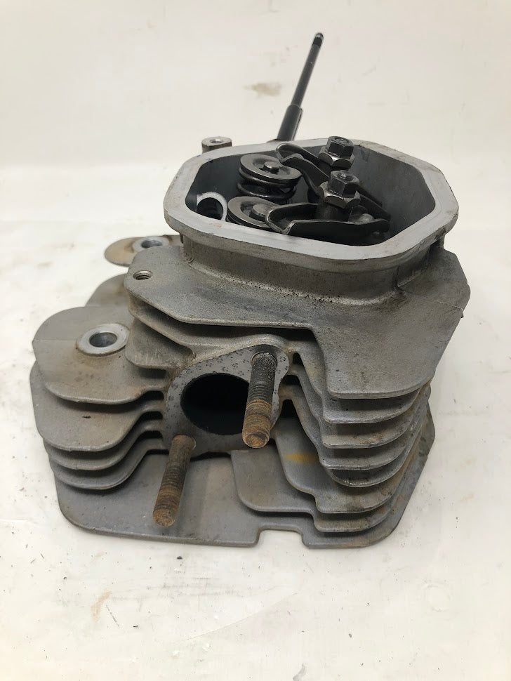 12140 DR Cylinder Head Assembly