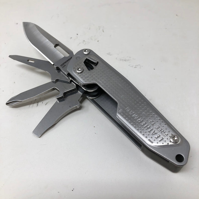 Leatherman Free T2 Knife - Excellent Condition
