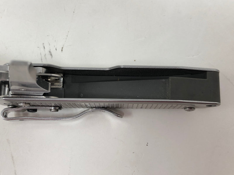 Leatherman Free T2 Knife - Excellent Condition