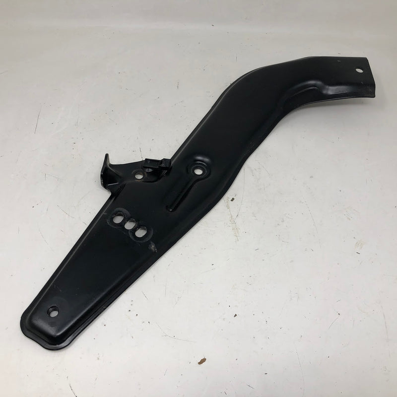 53130-VH7-K00ZA Honda RH Handle Stay Bracket