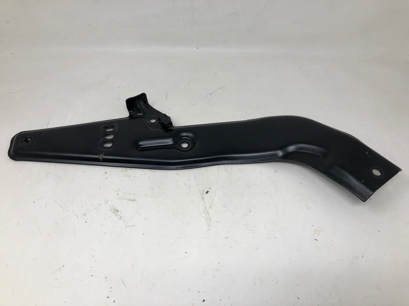 53130-VH7-K00ZA Honda RH Handle Stay Bracket