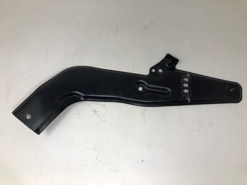 53135-VH7-K00ZA Honda LH Handle Stay Bracket
