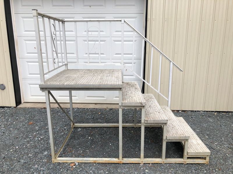 Silver-top Aluminum Stair System & Landing Unit