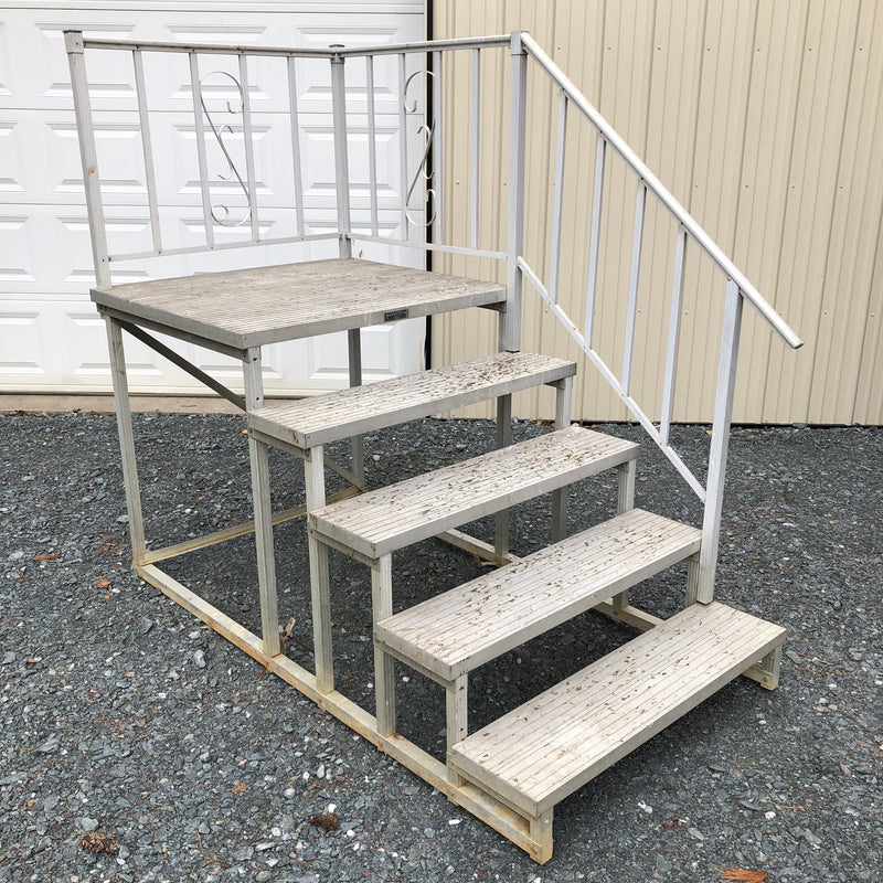 Silver-top Aluminum Stair System & Landing Unit