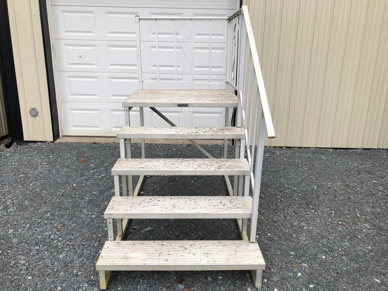 Silver-top Aluminum Stair System & Landing Unit