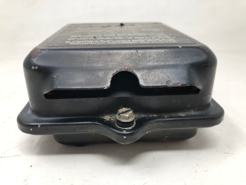 223765 Briggs & Stratton Air Cleaner Cover & Base