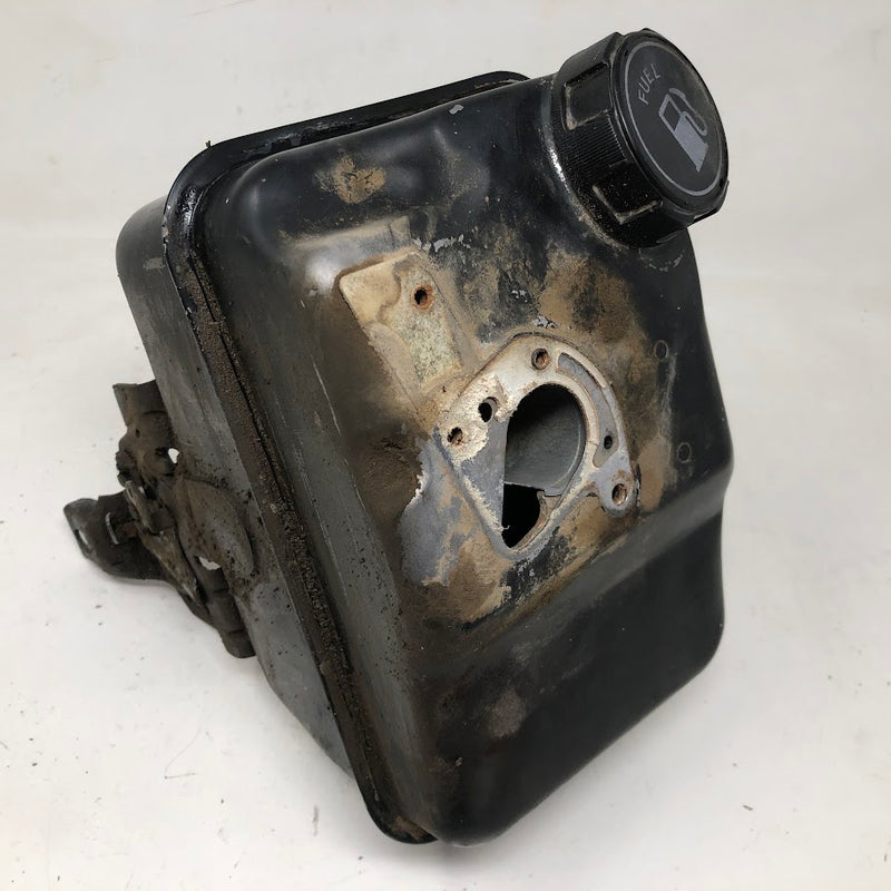 491424 Briggs & Stratton Fuel Tank + Cap + Bracket Control
