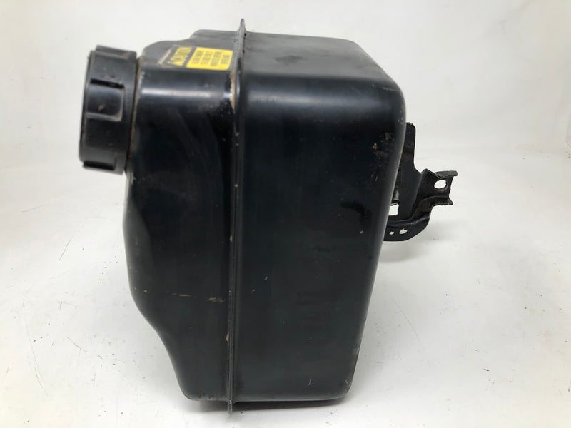 491424 Briggs & Stratton Fuel Tank + Cap + Bracket Control