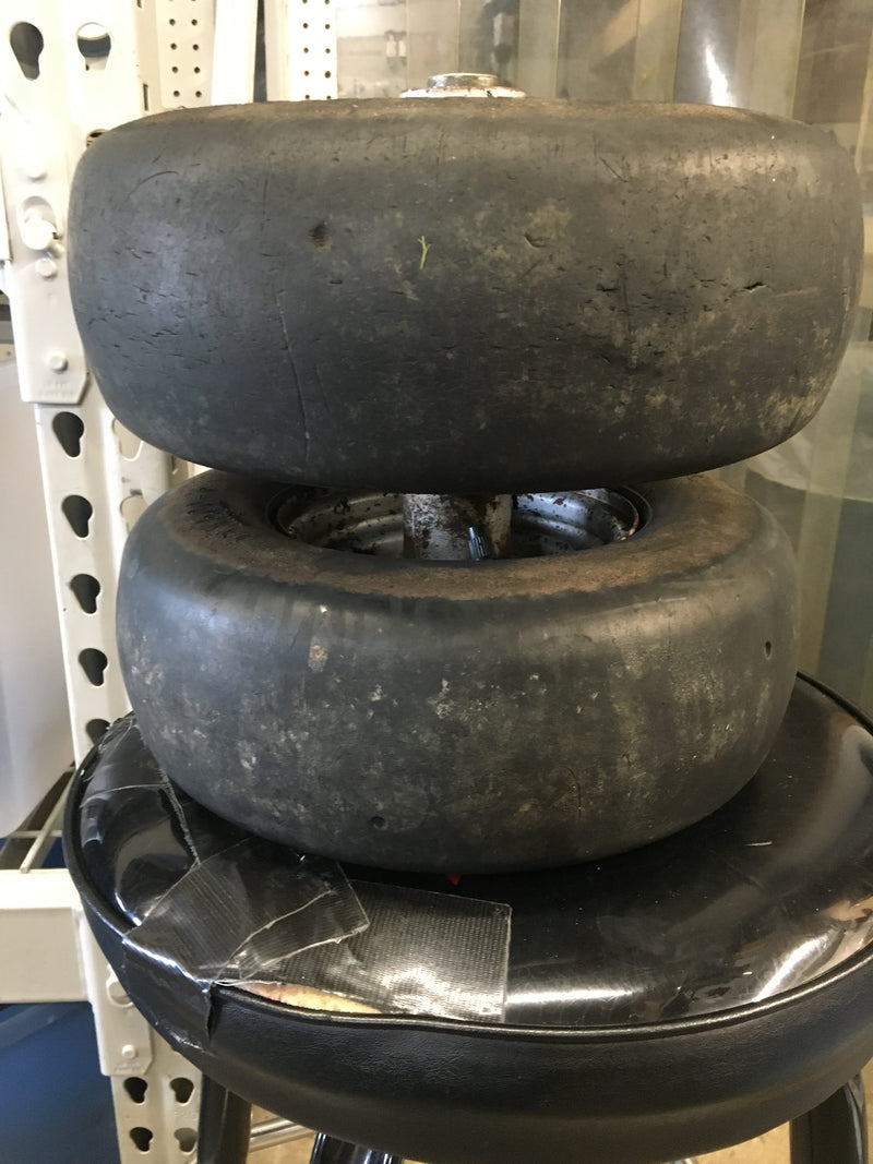 1734013 Wheel and Tire from Simplicity Zero Turn