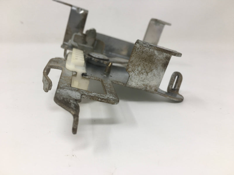 597209 Briggs and Stratton Control Bracket from B&S 790009 Vertical Engine