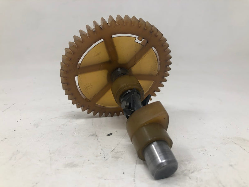 694039 Briggs & Stratton Camshaft + Governor + Oil Slinger