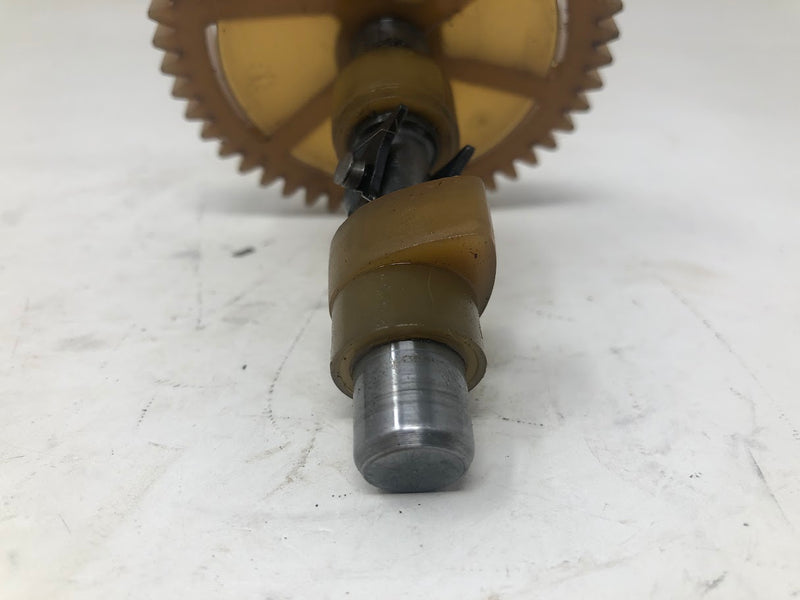 694039 Briggs & Stratton Camshaft + Governor + Oil Slinger