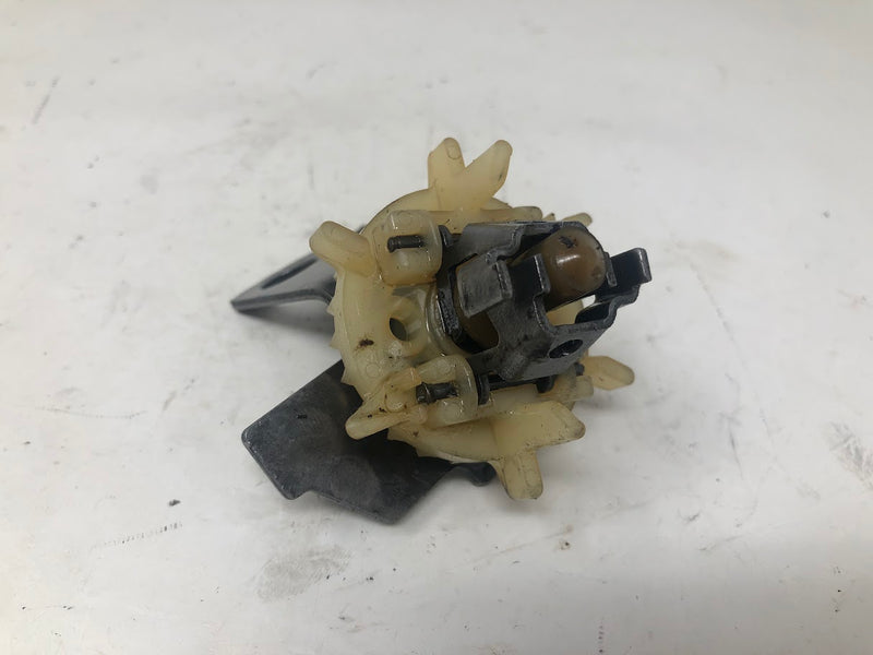 694039 Briggs & Stratton Camshaft + Governor + Oil Slinger