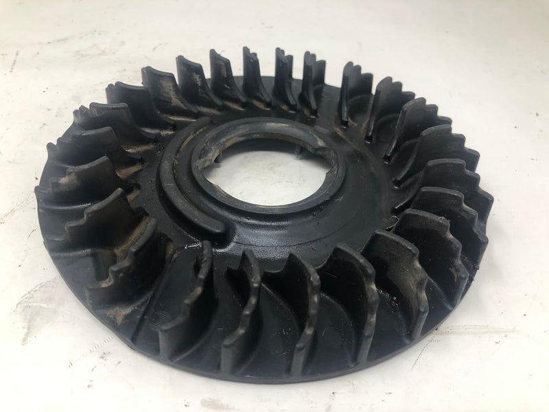 697610 Briggs & Stratton Flywheel + Fan