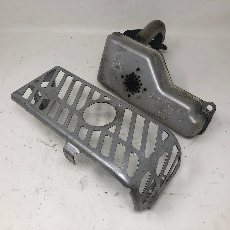 697590 Briggs & Stratton Muffler + Guard